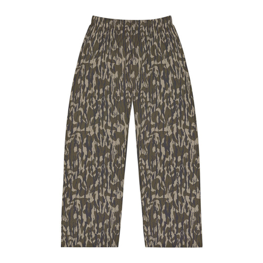 Bottomland Camo Print Men's Pajama Pants, Comfortable Sleepwear, Cozy Lounge Pants, Casual Home Wear, Relaxation Essentials